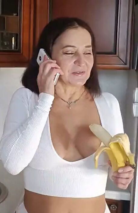 С бананом
