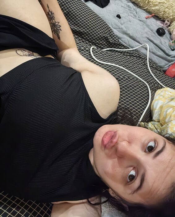 Блядь Аня Скорая