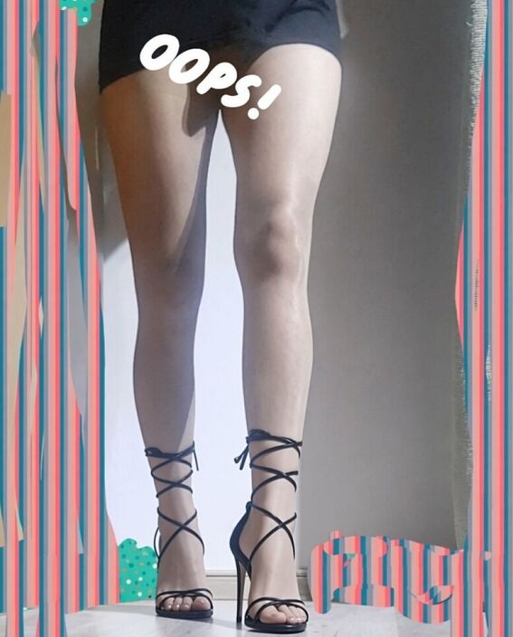 ready for walck ,  is my skirt too short ?