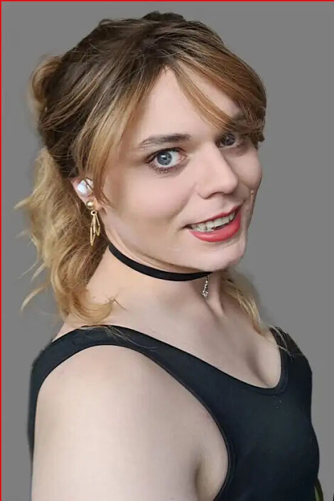 Я, парик и немного косметики