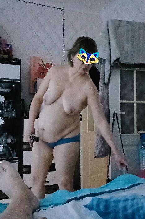 Наша девочка в трусиках..