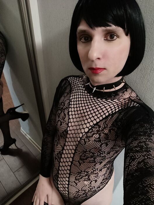 Cross Girl