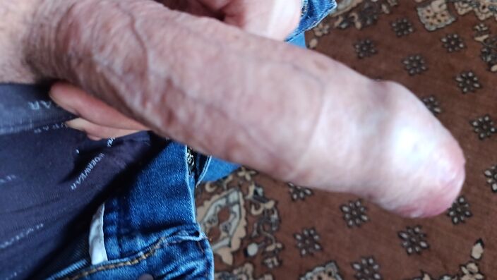 Ни кому не нужен.... Печалька