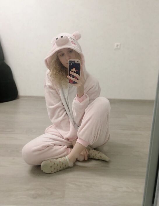 В пижамке)