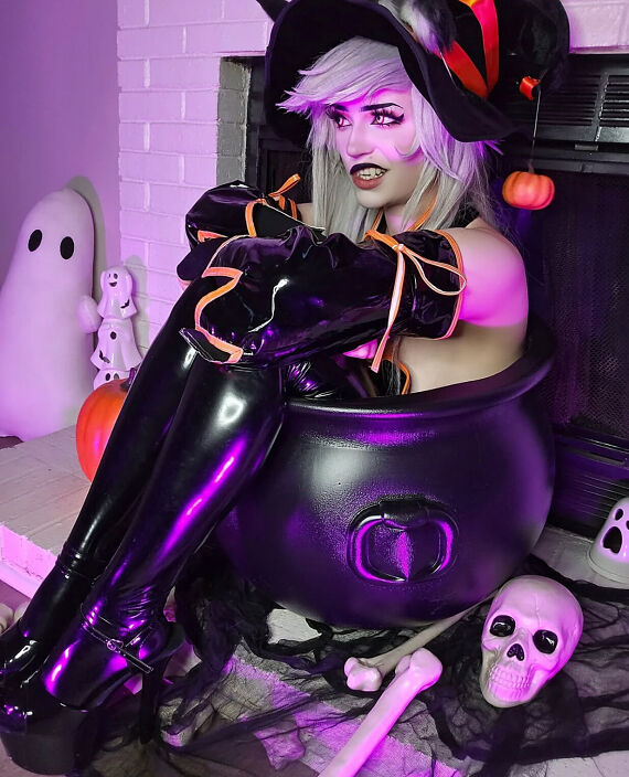 Похотливая ведьма-))