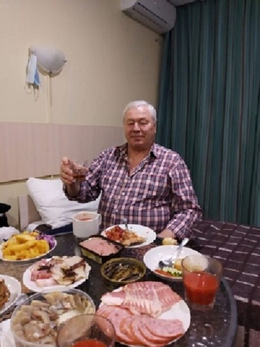 С новым 2025 годом.