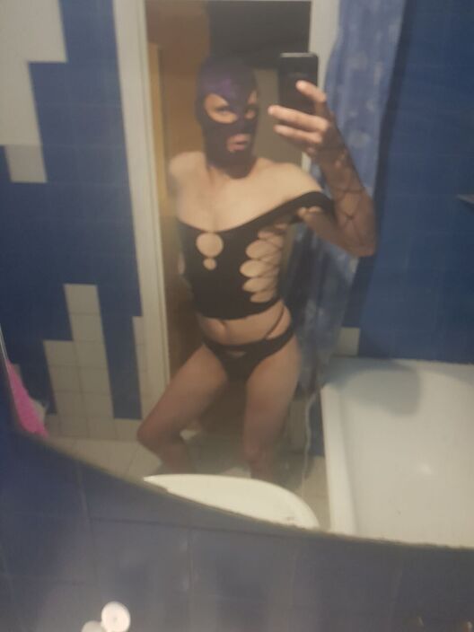 KinkyStyle