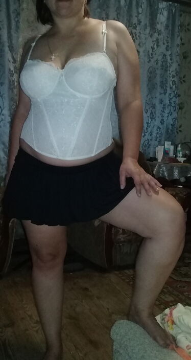 шлюшка готова ...