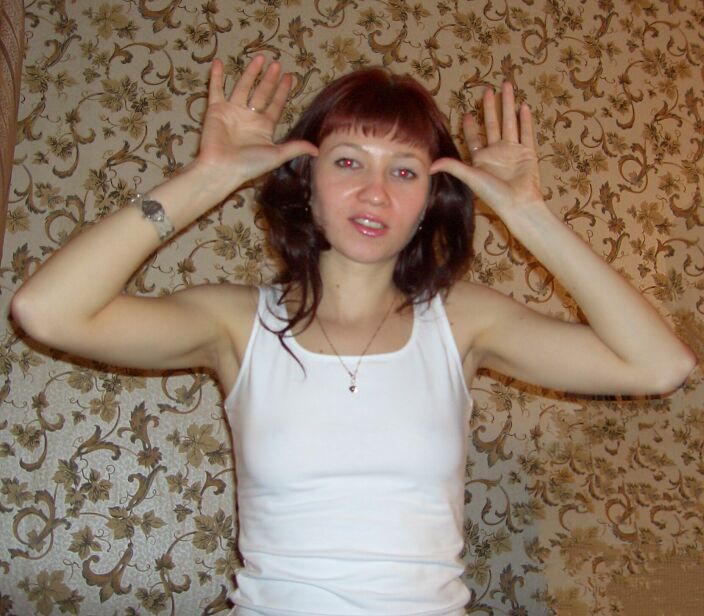 Без лифчика