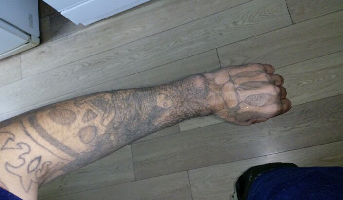 Люблю татухи и жестко в жопу