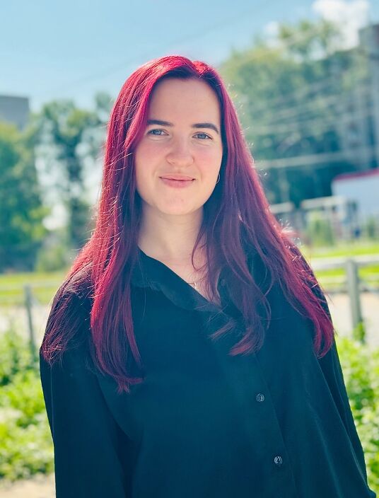 Твоя шлюшка)