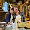 Лизал им обеим одновременно классные сестрёнки