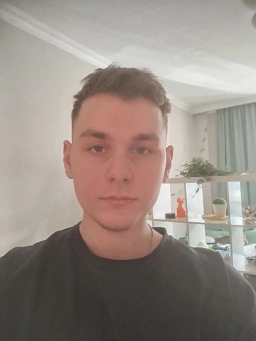 Ищу с кем поразвлечься