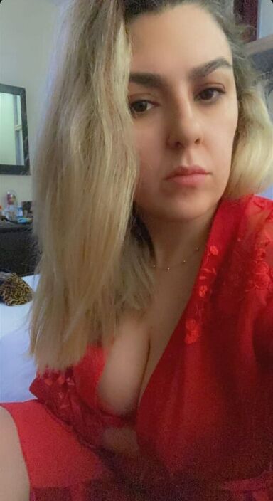 سارا خاکباز سکسی