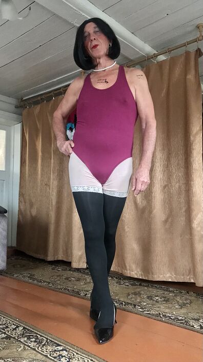 Наташка в колготках