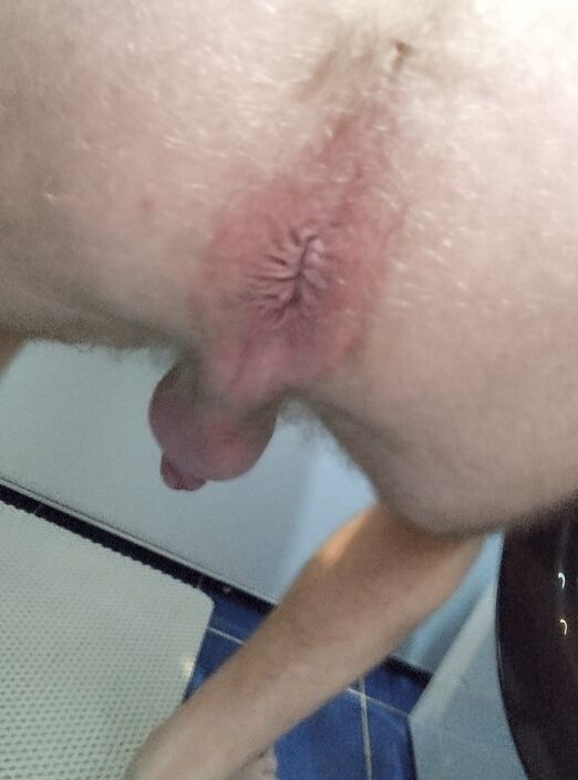 Покраснела и ждёт приключений