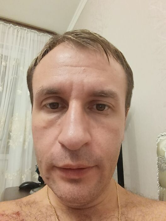 Это я