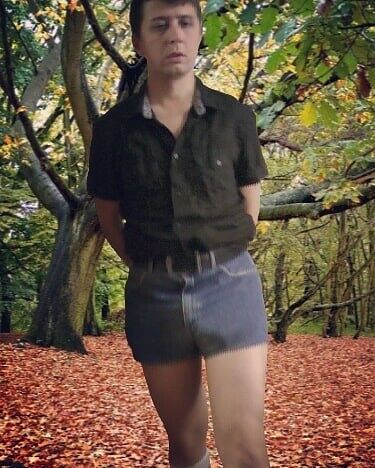 в наручниках