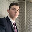 При параде)