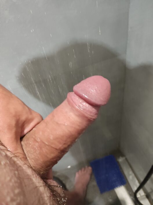 Душ с утра..