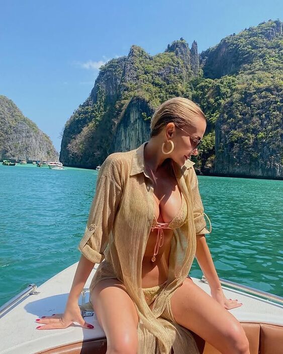 Море