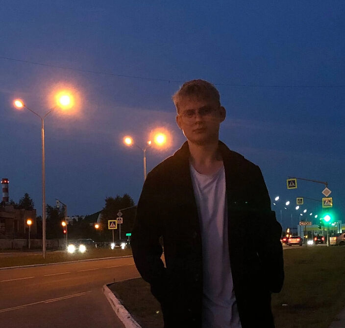 Похотливый дерижабль ищет озорную красавицу