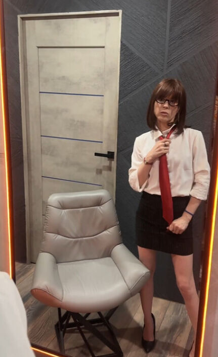 Опять на работу