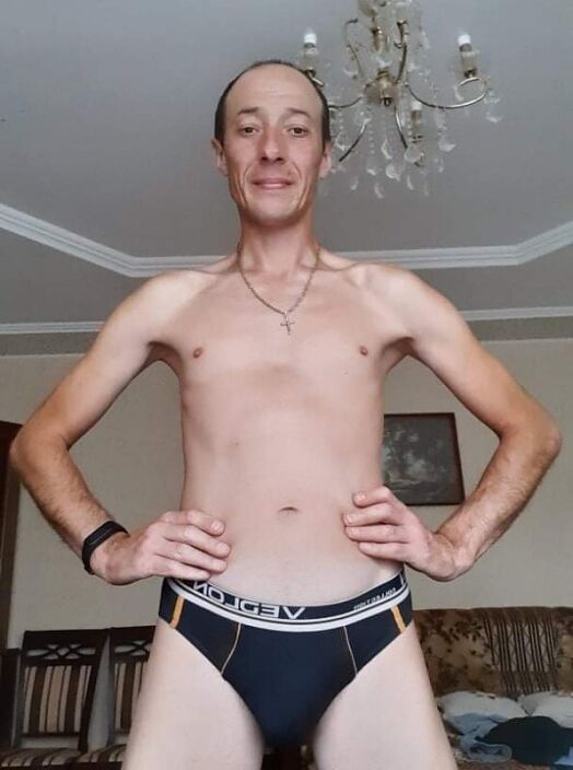я голенький