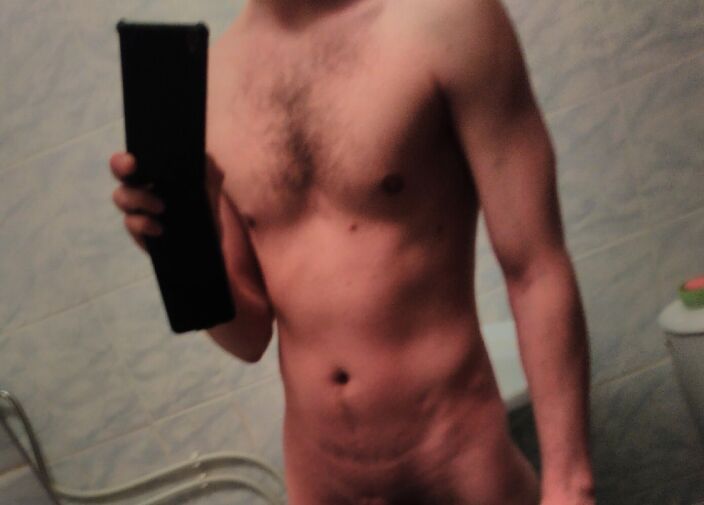 перед зеркалом