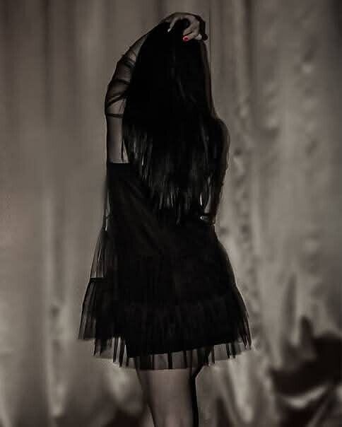 Платьице, попка, сочная детка