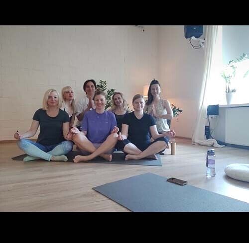 Танюшка собрала своих подружек.