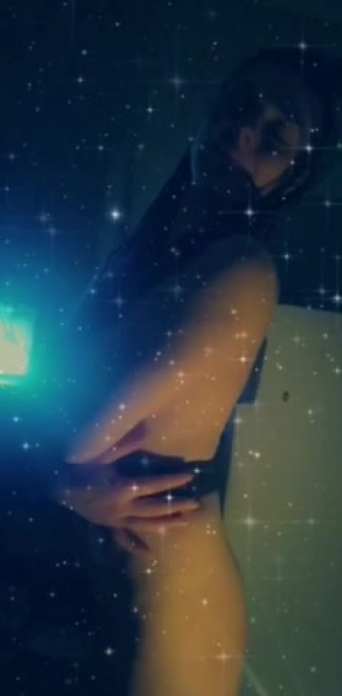 Замужня блядь