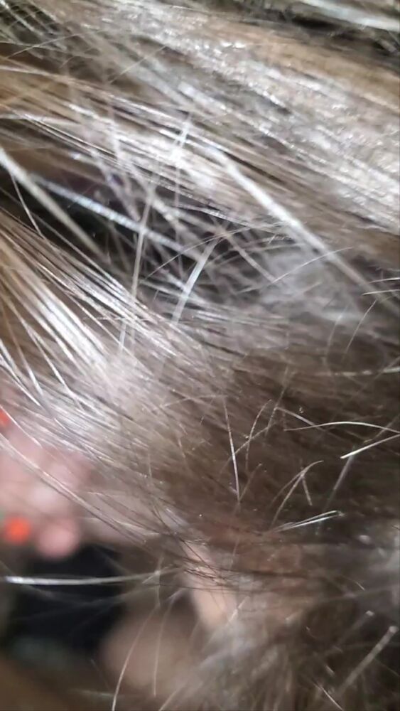 girlfriend giving head