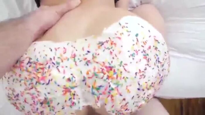 З прийдешнім!