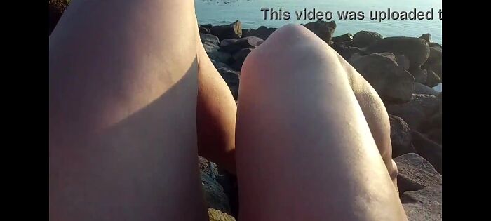 Просто заснял свет ноги на пляже