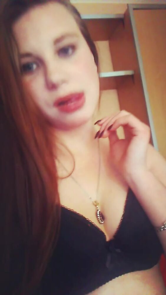 веселая, озорная, очень активная)))