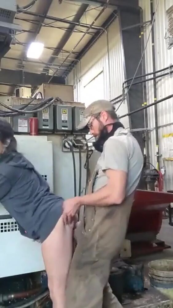 Наставник и Передовица