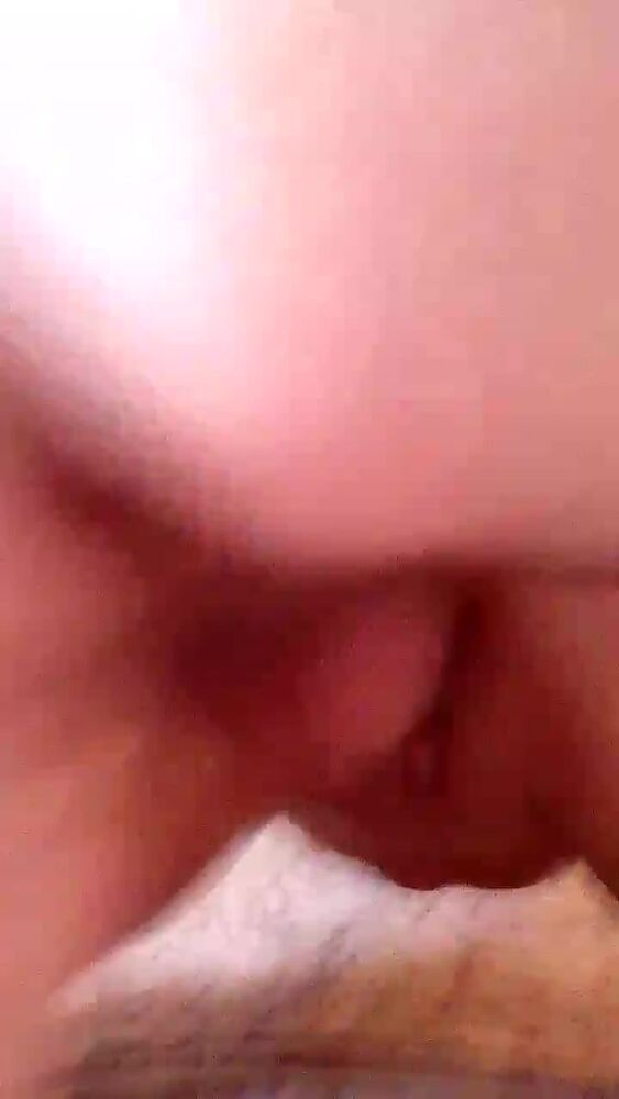 Друг ебет мою жену.