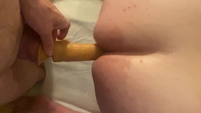 На Новый год А настоящего члена все нет