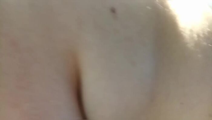 Жена шлюшка СОСЁТ ХУЙ