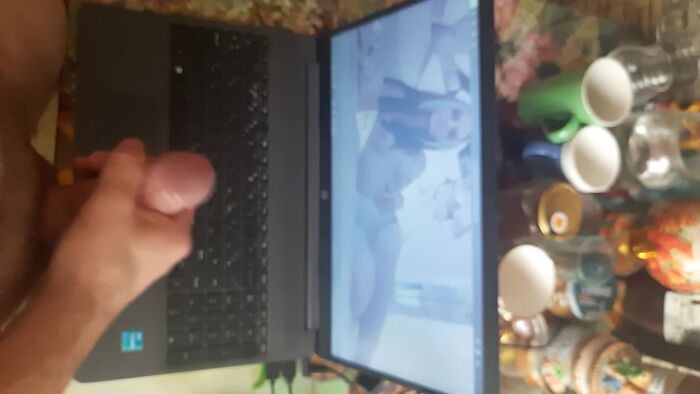 Дрочу на красавицу с meendo