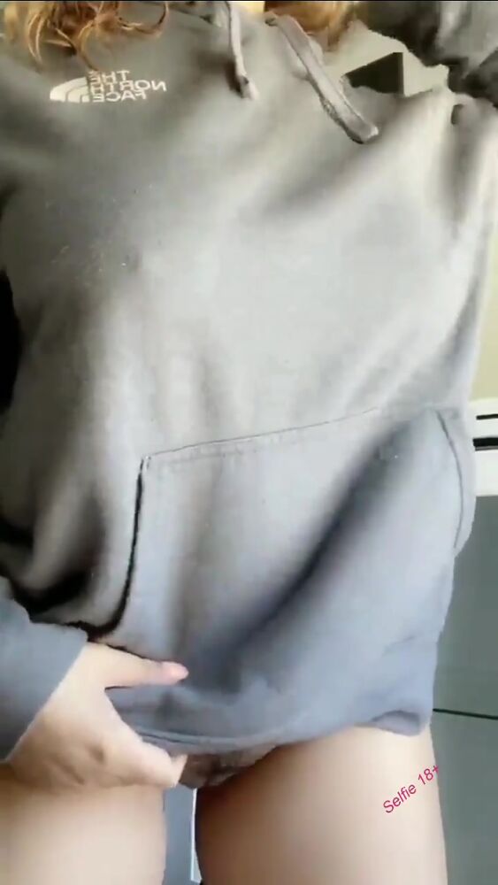 селфи знакомая