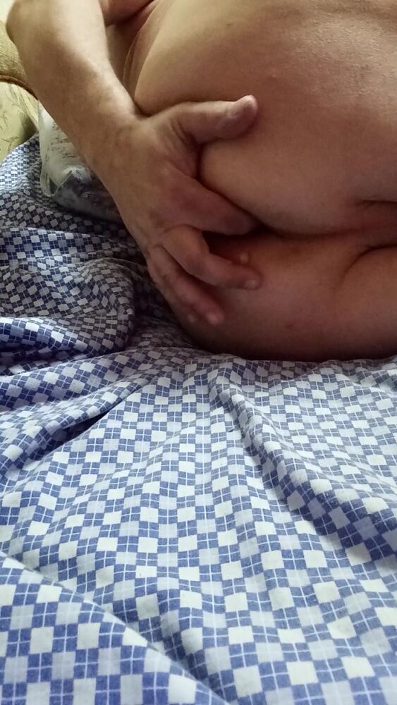 Сам себя трахаю