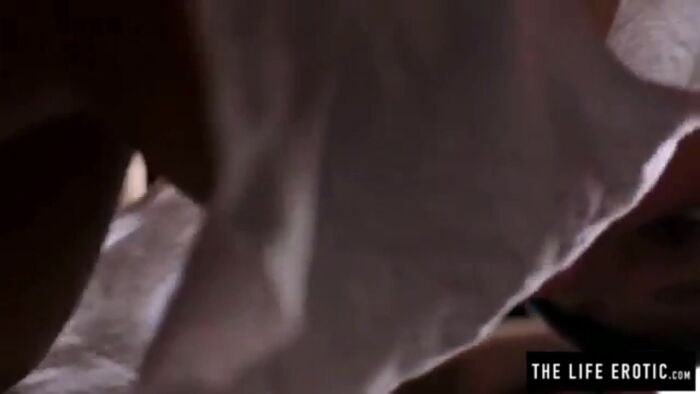 Девушка мастурбация