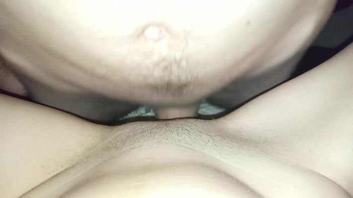 Жена Ксюша снимает свою рогатку