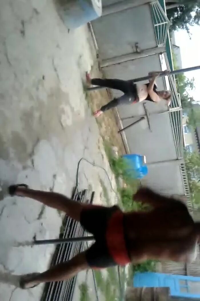 Любимая танцует!