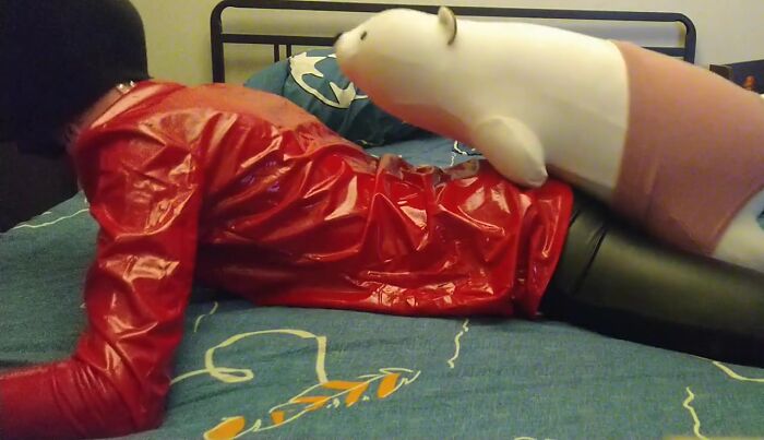 Умка выебал меня