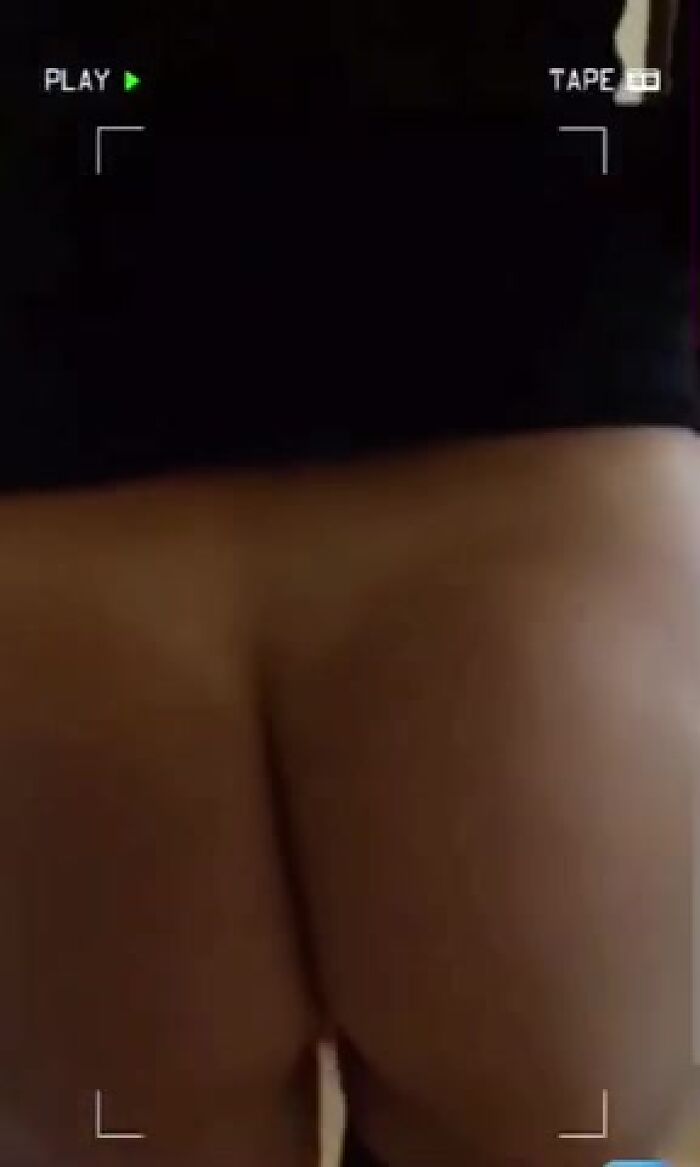 Сейчас встану раком,как любит любовничек.