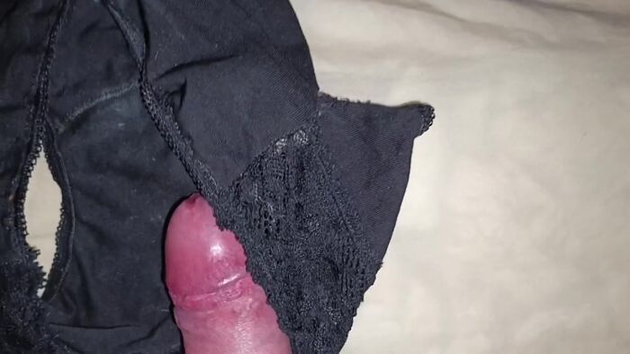 Трусь об трусики, хочешь об твои потрусь