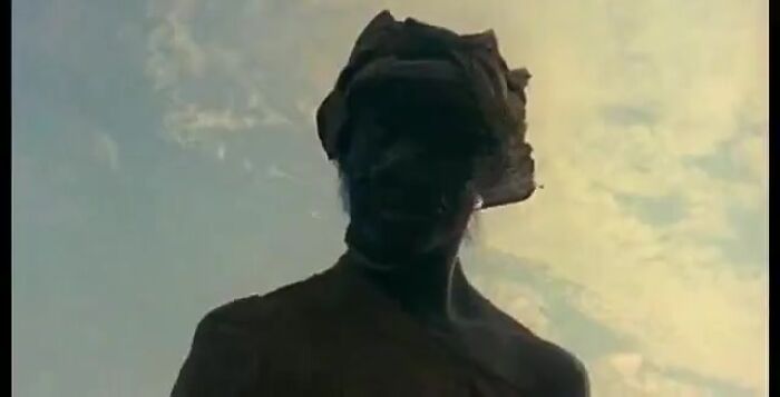 абориген от имел до крови  во все дырки белую шлюшку